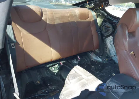 2010 Hyundai Genesis 3.8 Grand Touring z USA, uszkodzony, nr VIN KMHHU6KH8AU019043